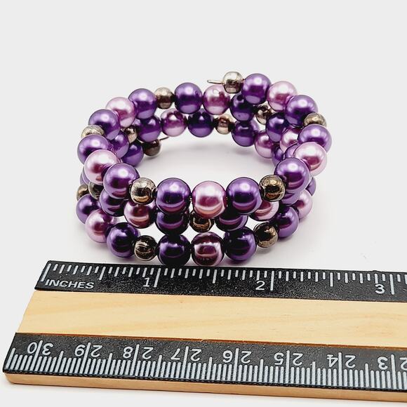 Vintage 1950s Purple Faux Pearl Memory Wire Bracelet - Picture 9 of 10